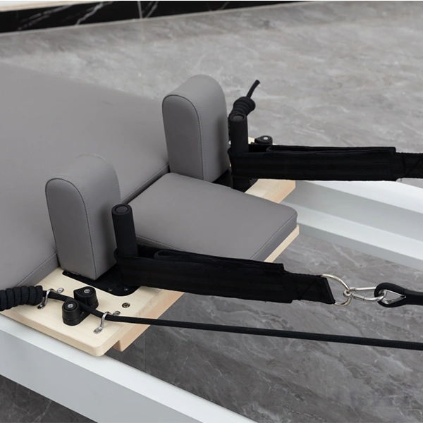 aluminum-pilates-reformer-Adjustable-headrest